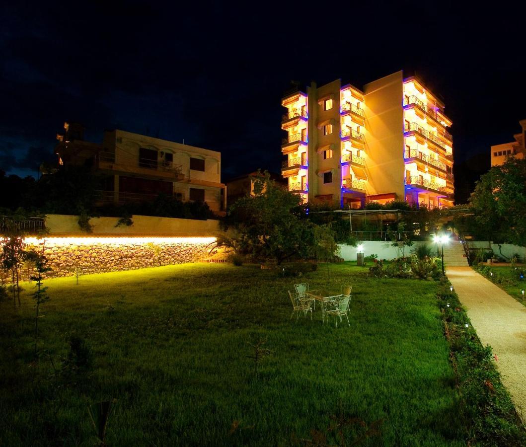 Sagini Boutique Hotel Loutra Edipsou  ภายนอก รูปภาพ